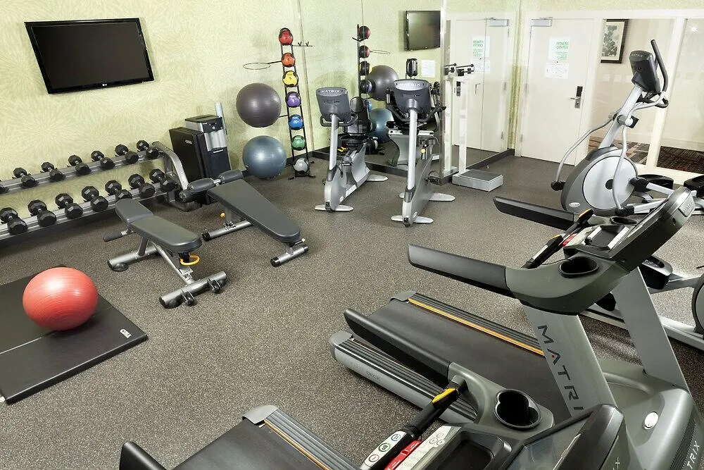 Hampton Inn Newark Airport