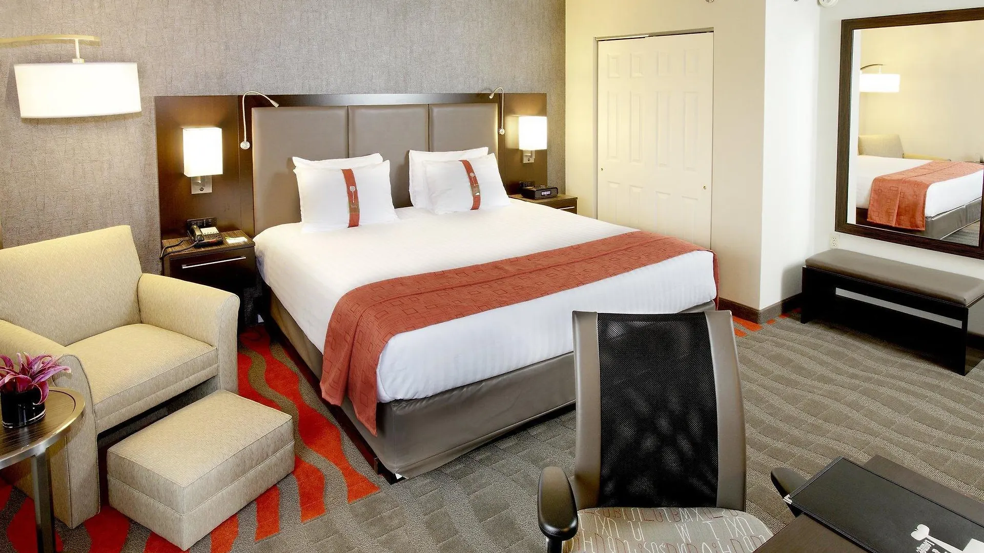 *** Hotel Hampton Inn Newark Airport United States