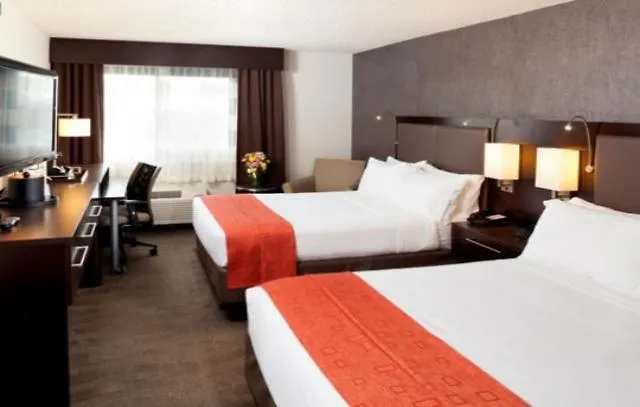 Hampton Inn Newark Airport Hotel