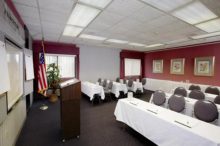 Hotel Hampton Inn Newark Airport